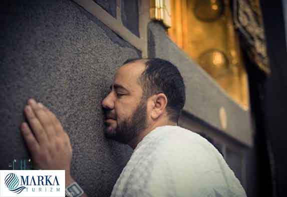 Umre Fiyatlarını Belirleyen Unsurlar